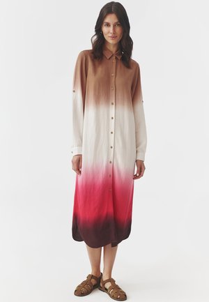 MEKO - Shirt dress - rouge