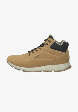s.Oliver, Sneaker high - corn