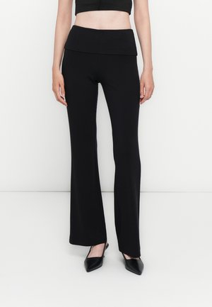 PCMALIVA FLARED PANTS - Pantaloni - black