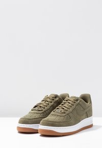 Nike Sportswear Sneakers - mottled olive