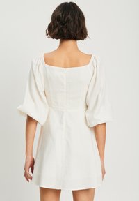 SÁVEL LEWIS MINI - Dnevna haljina - white