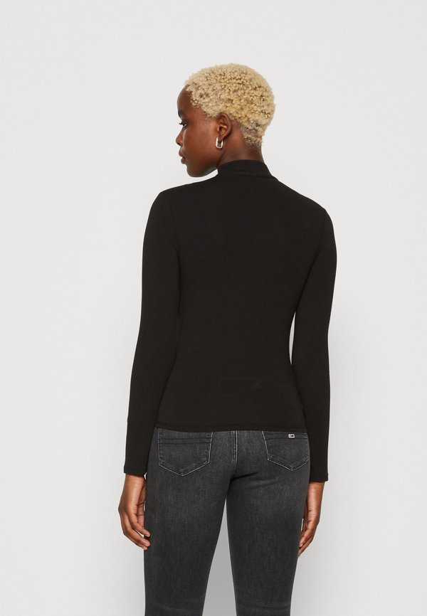 TJW XS BADGE 1/4 ZIP MOCKNECK  - Long sleeved top2