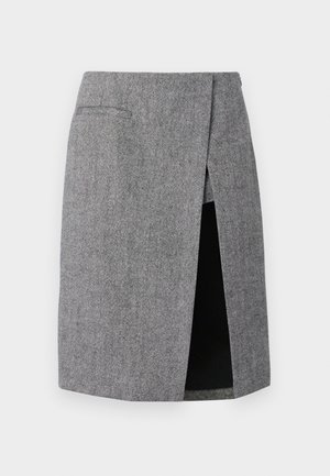 Gray houndstooth skirt with a side slit, tailored fit, and two inset pockets. Made from textured fabric for a structured look.