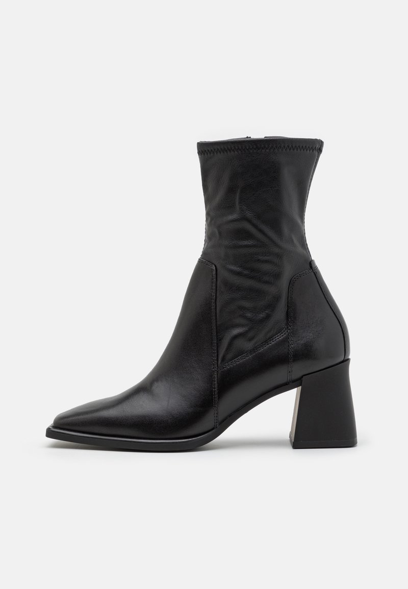Vagabond Botines - black