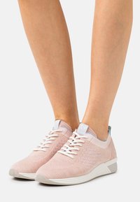 Marco Tozzi Trainers - salmon comb