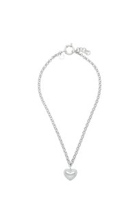 Collana in argento con ciondolo a forma di cuore con bordo testurizzato, che mostra una superficie lucida e un dettaglio di chiusura a moschettone.