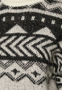 Noisy May NMSHARE - Svetr - eggnog