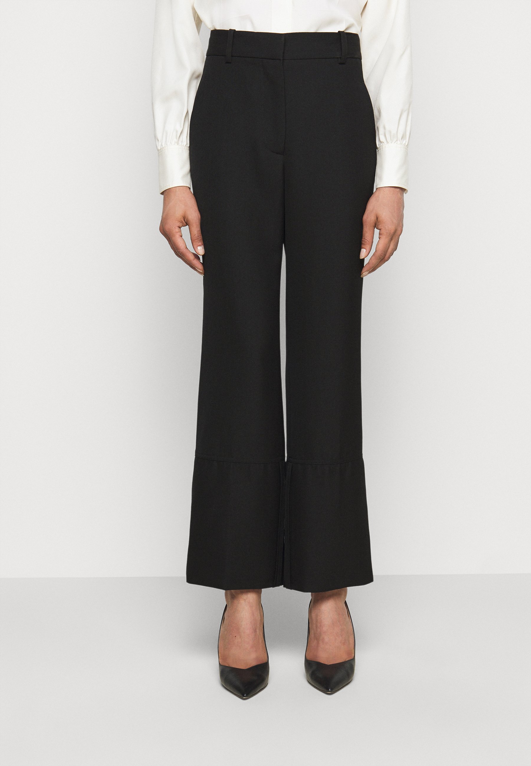 Victoria Beckham STRAIGHT LEG TROUSER WITH TURN UP - Pantalones -  black/negro - Zalando.es