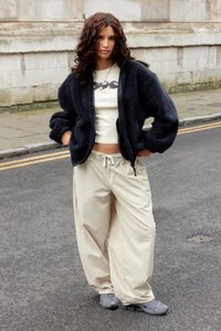 BDG Urban Outfitters OLIVE BOXY  - Jakna iz flisa - black