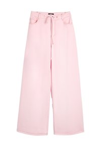 Spodnie szerokie w jasnoróżowym dżinsie, z elastycznym paskiem na sznurku, dwoma przednimi kieszeniami i prostym dołem. Gładka tekstura z minimalnymi detalami w szwach.