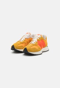 New Balance U327 UNISEX - Sneaker low - butterscotch