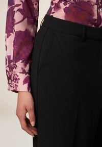 Oltre PALAZZO CON PROFILI   - Pantalon classique - nero