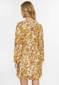 usha Vapaa-ajan mekko - multicolour yellow