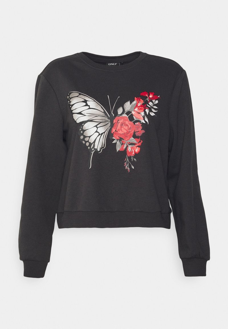 Sweat-shirt noir à manches longues avec un grand papillon argenté sur la gauche et des roses rouges avec des feuilles sur le côté droit.