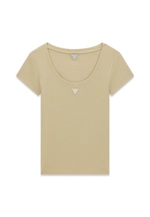 Haut beige en maille côtelée à manches courtes avec encolure dégagée et petit patch logo triangulaire centré sous le col.