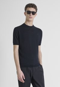 REGULAR FIT IN BLEND SOFT WITH FOAM LOGO PRINT - Osnovna majica kratkih rukava - black