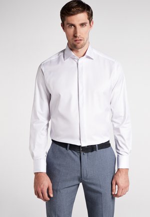 MODERN FIT - Formal shirt - white