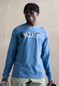 Nike Performance TEE - Hosszú ujjú felső - aegean storm