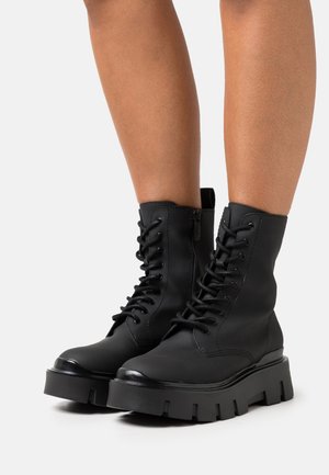 Tamaris Platform ankle boots - black