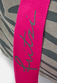 Fritzi aus Preußen IZZY - Shopping Bag - zebra wild