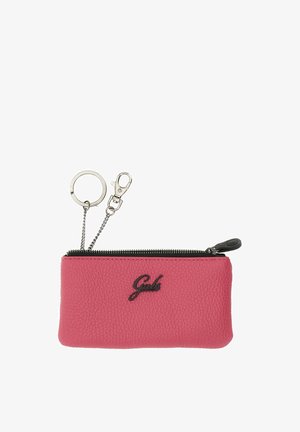 Piccola pochette in pelle rosa testurizzata con cerniera nera e portachiavi in metallo con anello e moschettone, marchiata con logo nero "Gabs".