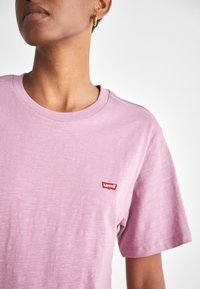 Levi's® ORIGINAL HOUSEMARK TEE - T-shirt basic - dusky orchid