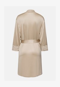 Vybráno, coffee quartz