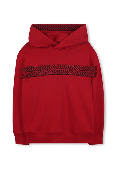 Felpa con cappuccio rossa, caratterizzata da una striscia grafica nera frontale con motivi a zigzag e la parola "PARIS" in rilievo, realizzata in tessuto morbido.