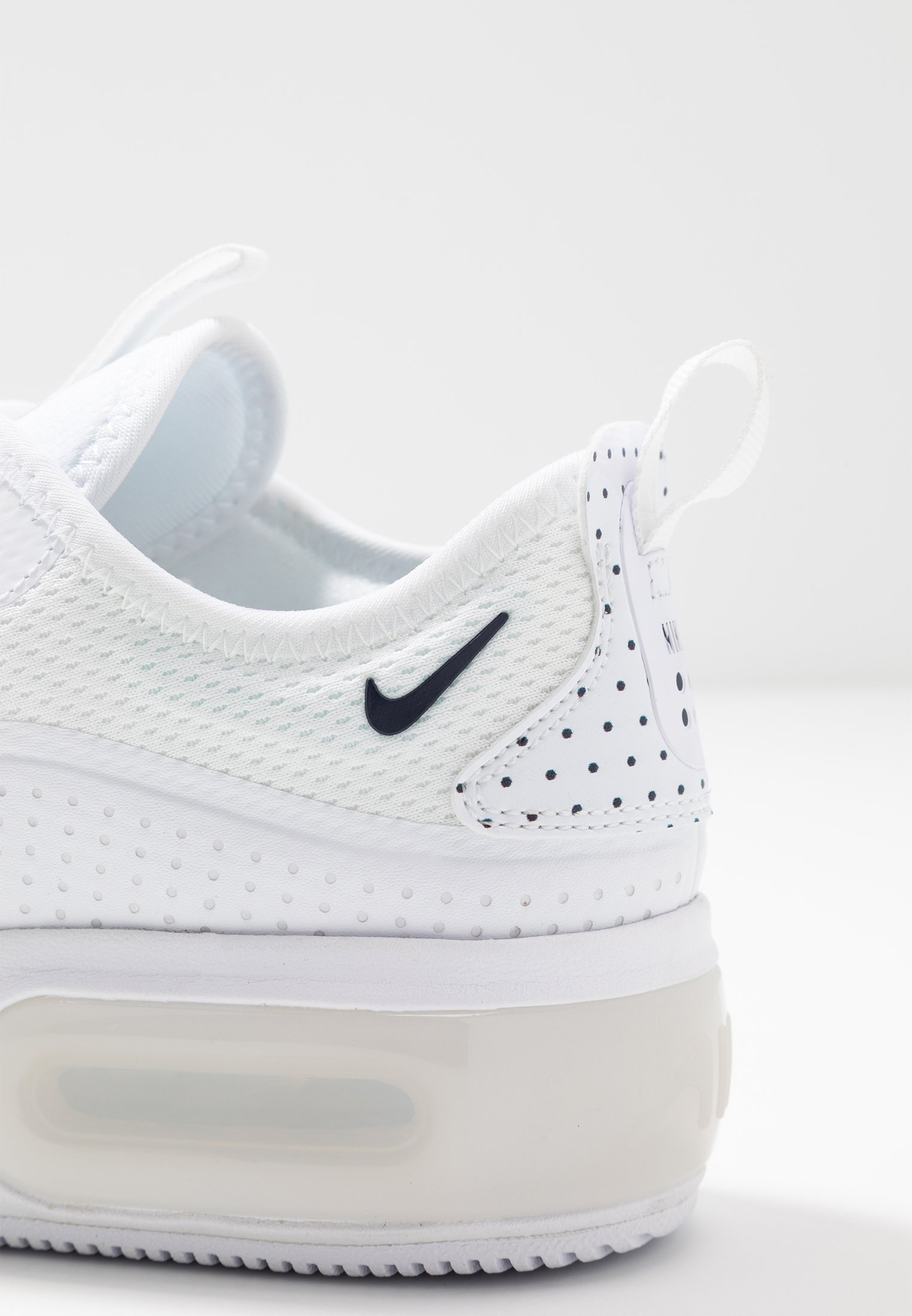 nike white world cup dia trainers