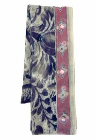 Écharpe décorative en tissu doux présentant un motif floral dans des tons de bleu et de violet. Bordée d'une bordure rose et d'accents géométriques.