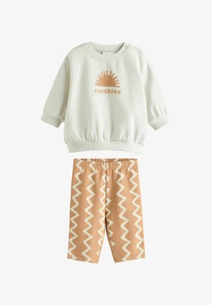 Next, REGULAR FIT - JOGGERS SET - Pantalon classique - grey rust sun