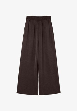 Pantaloni a gamba larga color marrone scuro, realizzati in tessuto morbido e strutturato. Presentano una cintura elastica e una vestibilità fluida e ampia. Senza tasche.