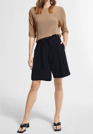 Jumper - beige