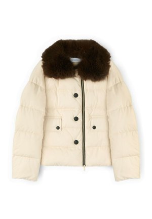 Giacca imbottita color crema con colletto in ecopelliccia marrone, chiusura con zip e quattro bottoni neri decorativi. Presenta un tessuto strutturato e due tasche frontali.
