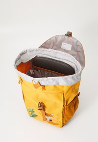 Thumbnail Image 3