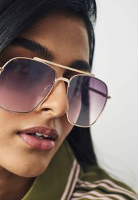 Next Ochelari de soare - pale pink