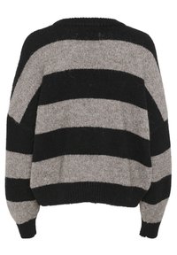 Maglione con righe in nero e grigio chiaro. Materiale a maglia spessa con una forma squadrata, spalle scese e polsini e orlo a costine.
