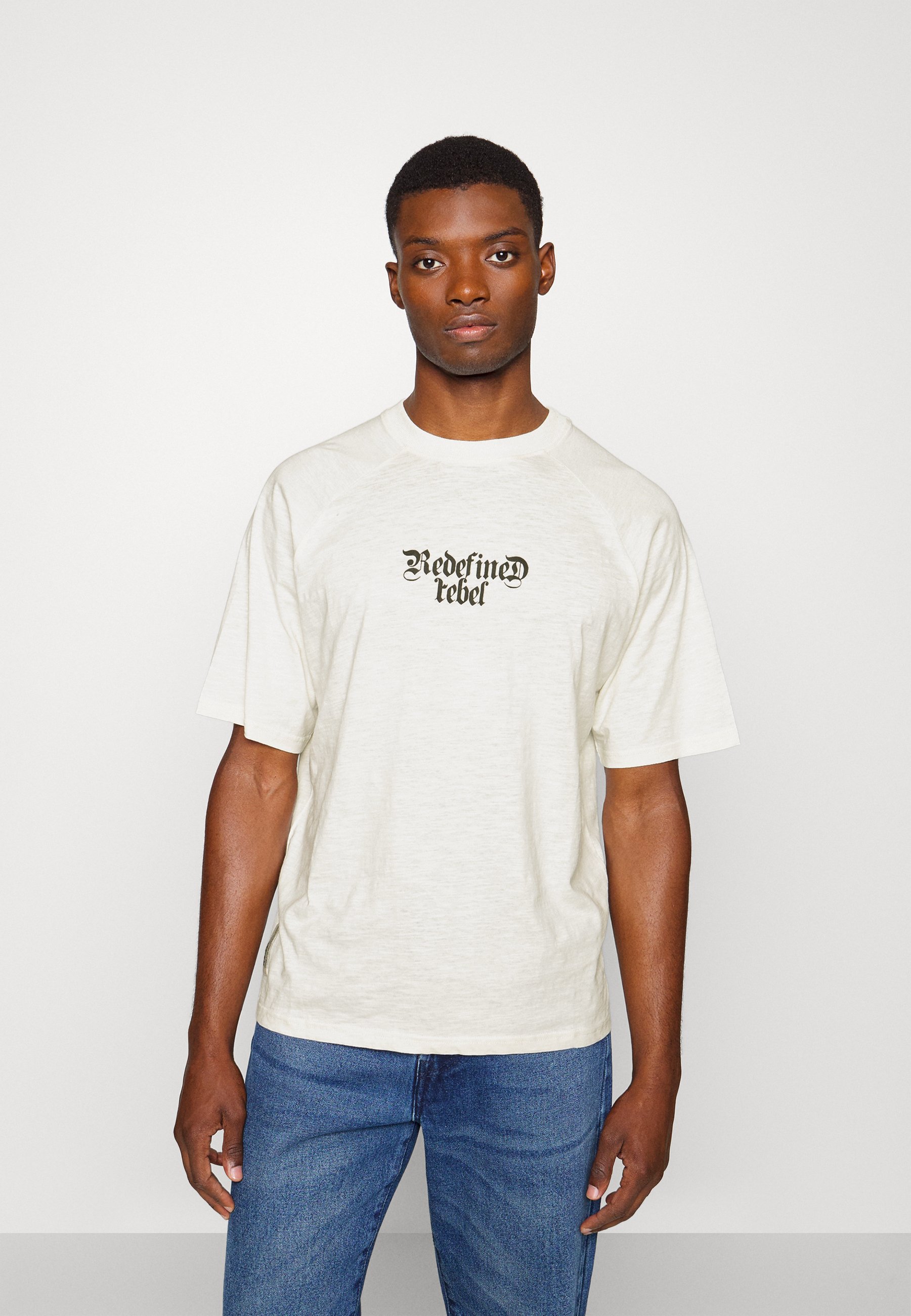Redefined Rebel Camiseta Estampada Pristine crema Zalando es Redefined Rebel Camiseta Estampada Pristine crema Zalando es