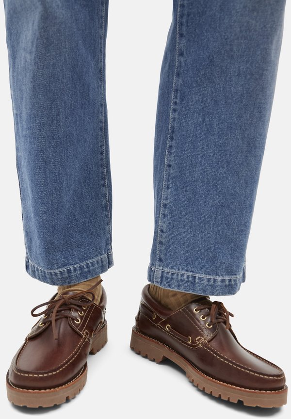 NAUTICO - Boat shoes