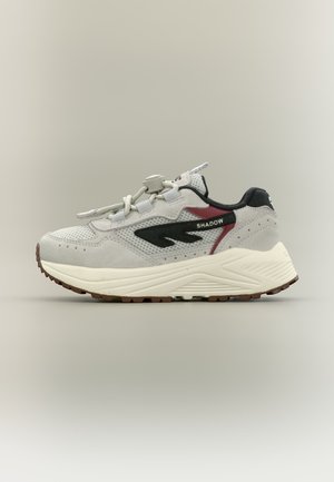 HI-TEC HTS74 KIDS SHADOW LACE UNISEX - Tenisky - star white/black beauty/red pear