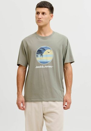 T-shirts print - vetiver