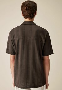 Next TEXTURED SHORT SLEEVE - Majica - brown