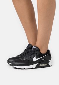 Nike Sportswear - AIR MAX 90 - Sneakers - black/white Miniatyrbild 1