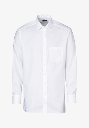Camicia bianca a maniche lunghe in cotone, con colletto alla francese, patta frontale con bottoni e una singola tasca sul petto.