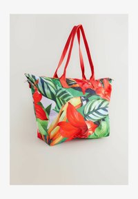 Unselected, tropical