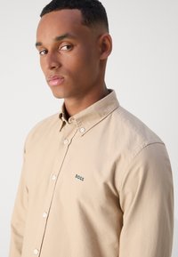 BOSS ROAN - Marškiniai - light beige
