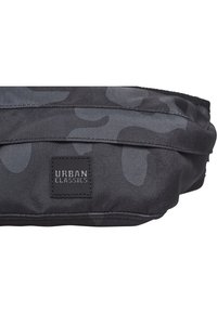 Urban Classics URBAN CLASSICS CAMO SHOULDER BAG - Marsupio - dark camo