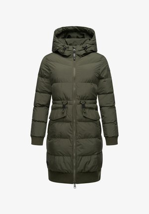 Roheline polsterdatud park, millel on kapuuts, tõmblukk ees, reguleeritav vöökoht ja kaks eesmist taskut. Omab soonikuid mansetid ja veidi kitsenevat äärt.