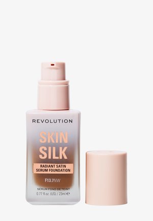 Makeup Revolution REVOLUTION SKIN SILK SERUM FOUNDATION - Foundation