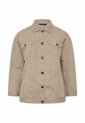 Beige jack met knopen, kraag, lange mouwen, twee borstzakken met klep en zichtbare stikseldetails.